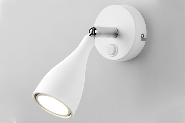 спот DA6100/1 дерево/белый 1x40W E14