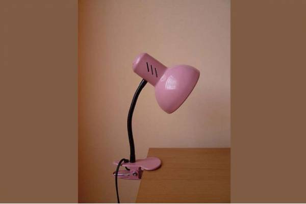 НТ 2077С прищепка Е27 розовый светильник