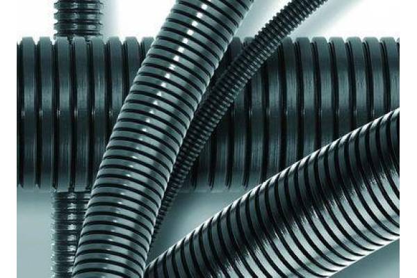 Труба гофрированная ПА 6 d12мм ПВ-0 Dвн.12.2мм Dнар.15.8мм с протяж. темн. сер. (уп.50м) DKC PA611216F0