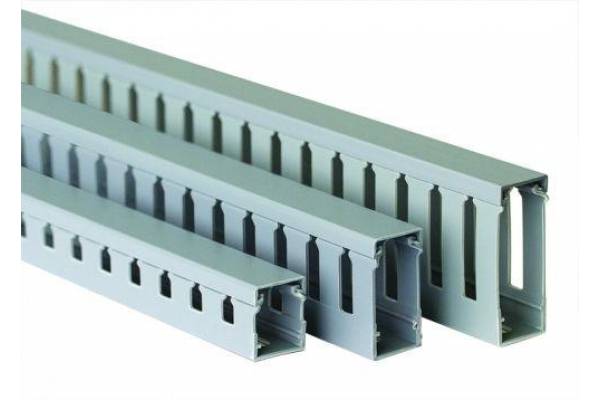Кабель-канал перфорированный 15х30 L2000 RL75 G DKC 00672RL