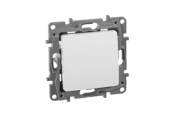 Механизм переключателя 1-кл. СП Etika 10А IP20 250В 10AX безвинт. зажимы бел. Leg 672205