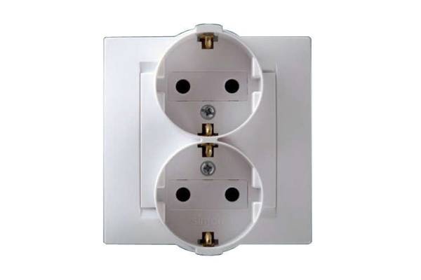 Розетка 2-м СП Simon15 16А IP20 250В с заземл. винт. клеммы бел. Simon 1590459-030