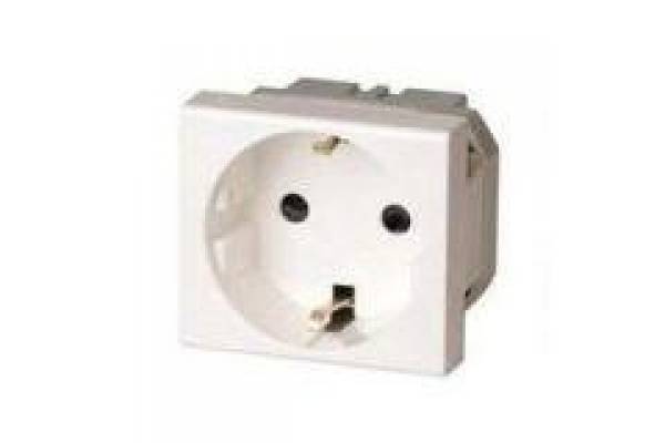 Розетка 1-м СП 2мод. Viva 16А IP20 2Р+Е с заземл. защ. шторки бел. DKC 45005