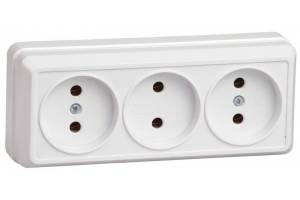 Розетка 3-м ОП Октава 10А IP20 без заземл. бел. IEK ERO30-K01-10-DC