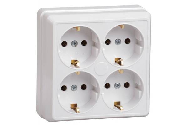 Розетка 4-м ОП Октава РС24-3-ОБ 16А IP20 с заземл. бел. IEK ERO41-K01-16-DC
