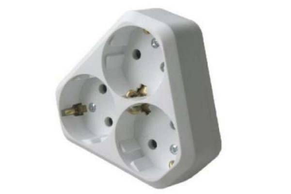 Разветвитель 3-м с заземл. (NEW) Makel 10001204