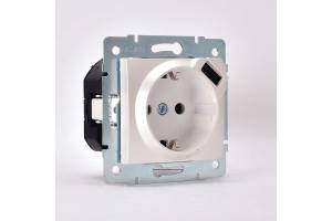 Механизм розетки 1-м СП KARINA 16А с з/к + USB разъем жемчуж./бел. перламутр LEZARD 707-3088-181