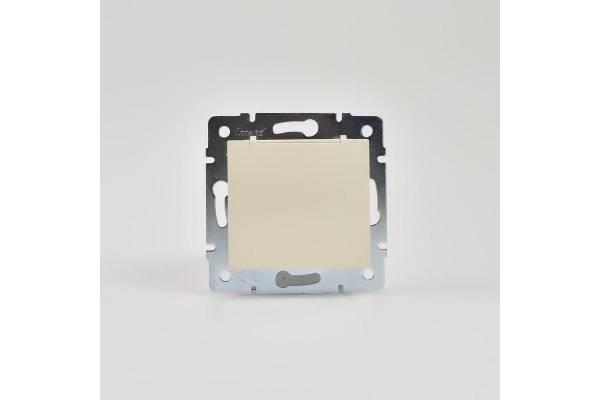 Механизм розетки 1-м СП KARINA с защ. крышкой термопласт с заземл. крем LEZARD 707-0388-123B