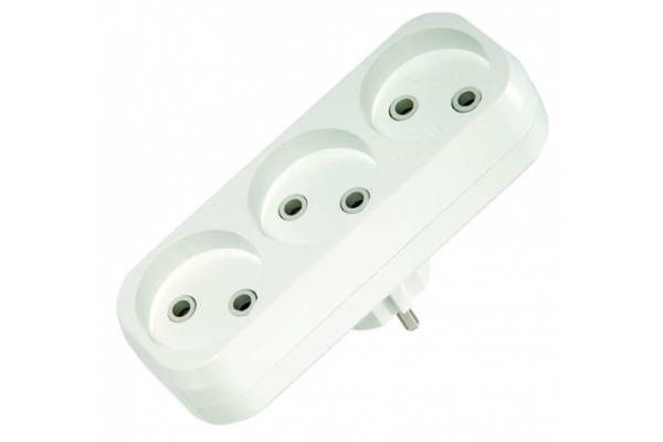 Разветвитель 3-м без заземл. Makel 10032