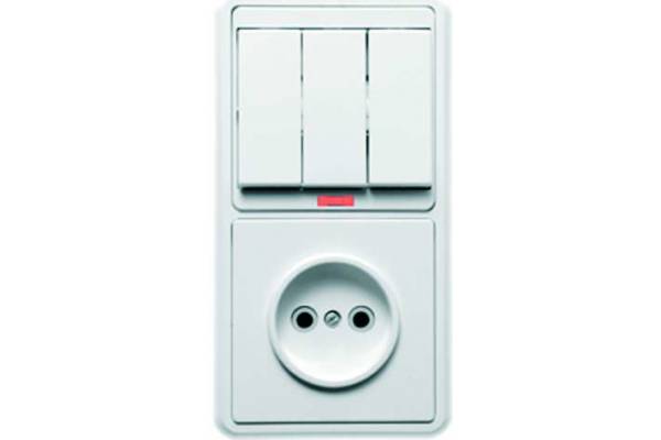 Блок БКВР-212 Бэлла (3-кл. выкл. с инд. + розетка) бел. Кунцево 5841