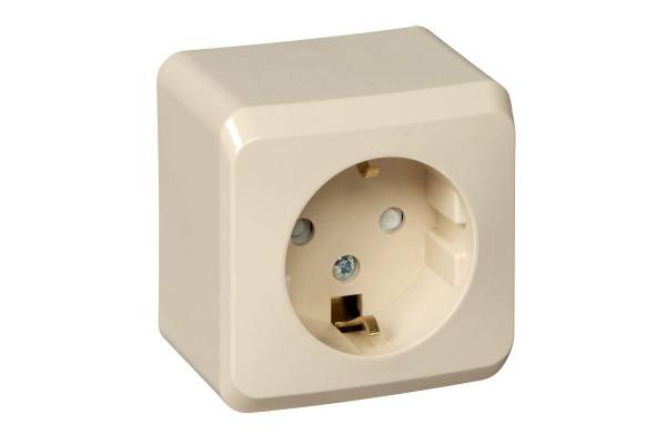 Розетка 1-м ОП Этюд 16А IP20 с заземл. защ. шторки крем. SchE PA16-004K