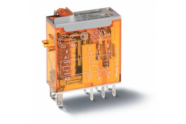 Реле миниатюрное промышленное электромеханич. монтаж в розетку или наконечники Faston (2.5х0.5мм) 2CO 8А AgNi 230В AC влагозащ. RTII опции: кнопка тест + мех. индикатор FINDER 465282300040