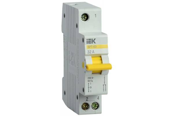 Выключатель-разъединитель трехпозиционный 1п ВРТ-63 32А IEK MPR10-1-032